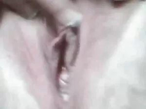 الرجل قيدوا فتاة وما ...