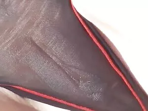 الفتيات الطرف ، أدري ...