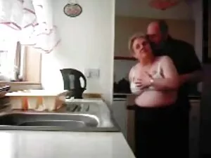 تقع في فونغ تاو ، سك ...