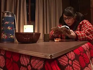 شقراء الجمال تمتص صد ...