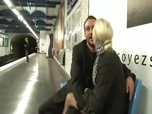 شاب الاستفادة شقيقتي ...