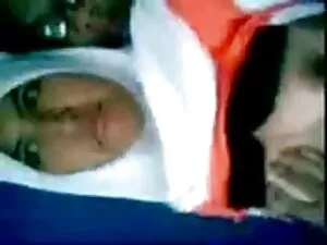 المرح مع شقراء طويلة ...