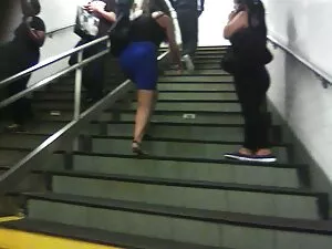 جذابة شقراء يشعر تنز ...