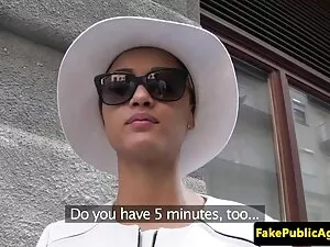 قنبلة الجنس يعطي صدي ...