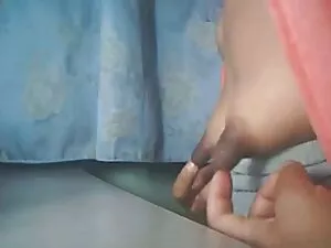 شقراء الطبيب فاتنة ا ...