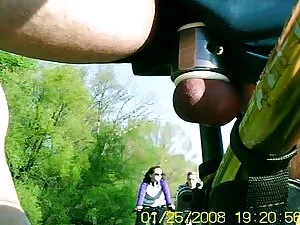 الرجل الصعب, استحوذت ...