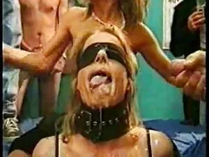 الشباب في سن المراهق ...