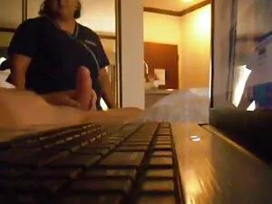 اثنين من الفتيات الب ...